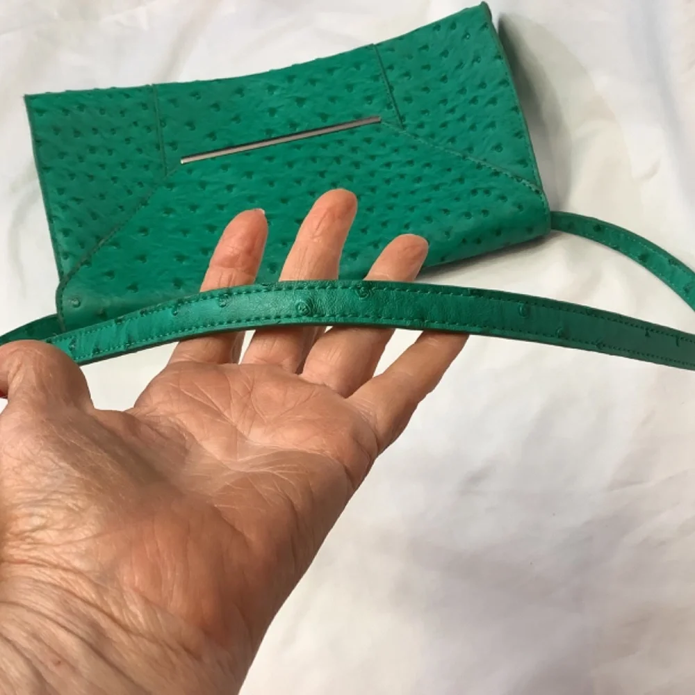GUC‎ Merona green faux ostrich shoulder clutch bag